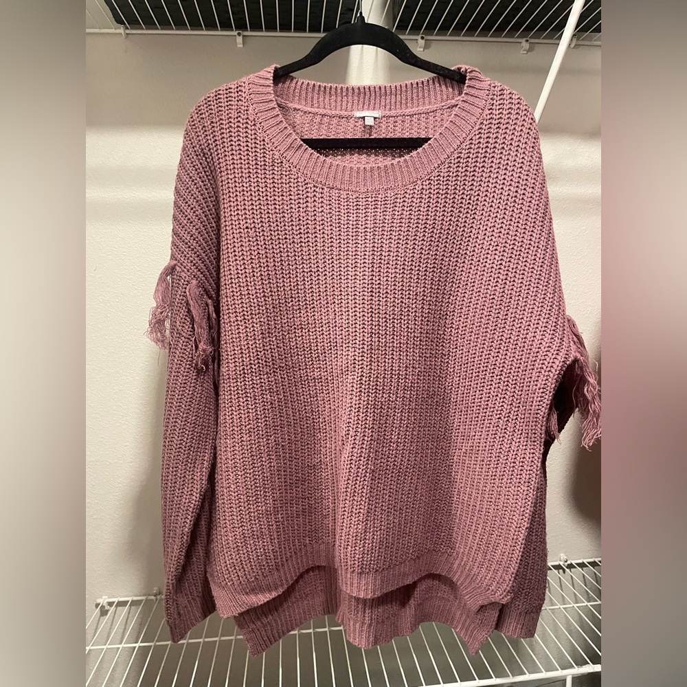 oversized mauve sweater with fringe detail